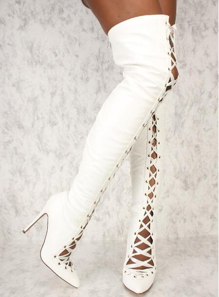 Street Fashion Lady - Sepatu Boots Wanita Putih Hitam Solid
