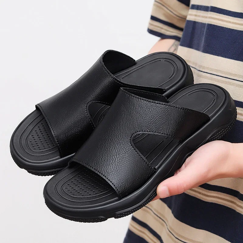 Street Fashion Shoot - Sandal Datar Musim Panas Gaya Street