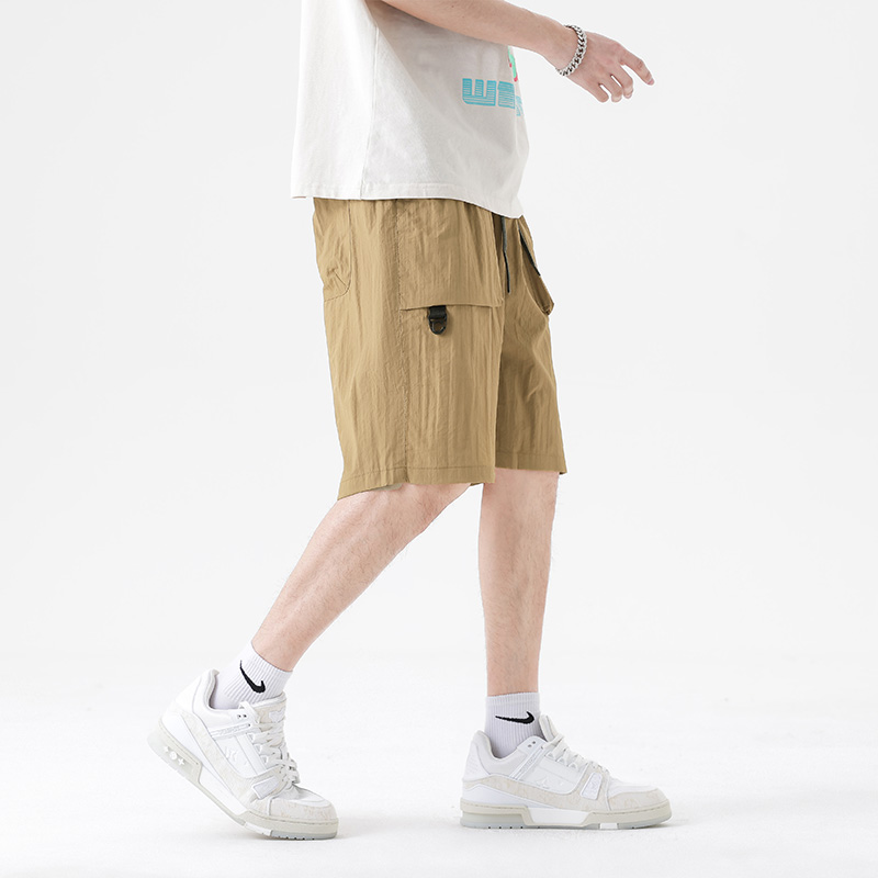 Celana Pendek Pria Tren Musim  - Street Fashion Trend 2025 ulasan dan harga